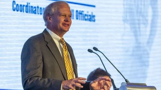 Head of college football's referees to retire